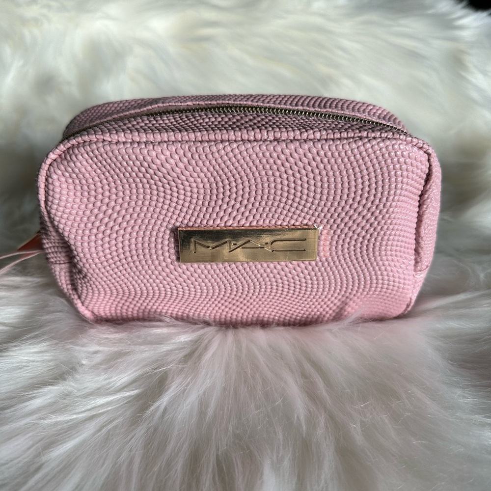 NWT💄MAC Customizable Beauty Bundle - Picture 2 of 16